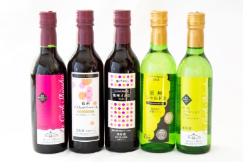 長野県産のワインを気軽に味わっていただけるよう自社開発した「La Cork Shinshu（ラ・コルク信州）セパージュセレクション」シリーズ