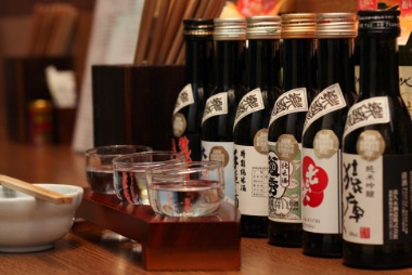 新橋駅前にて長野の地酒の魅力を発信する「信州おさけ村」